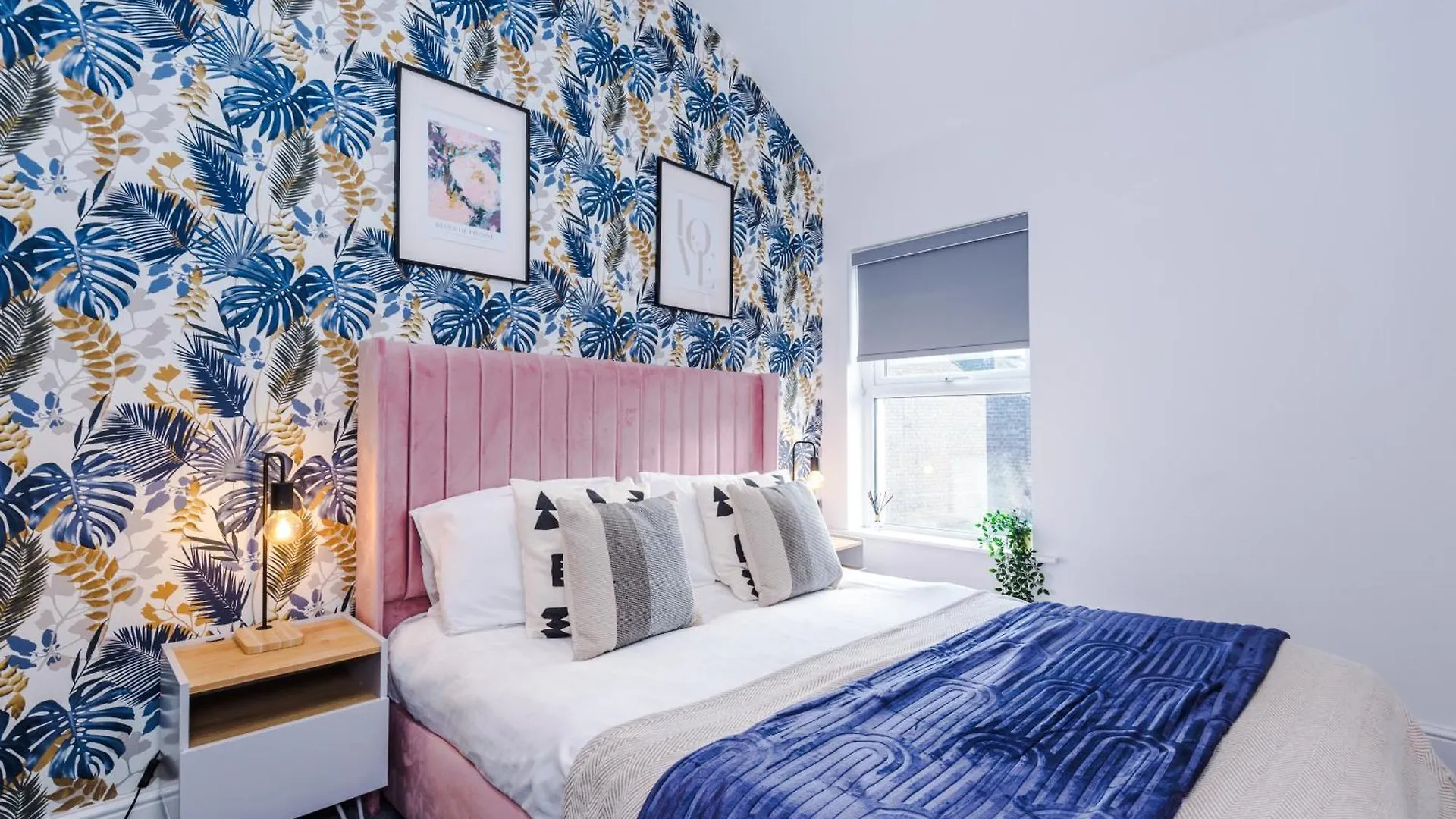 The Gatsby In Harrogate 3 Bedrooms - Parking